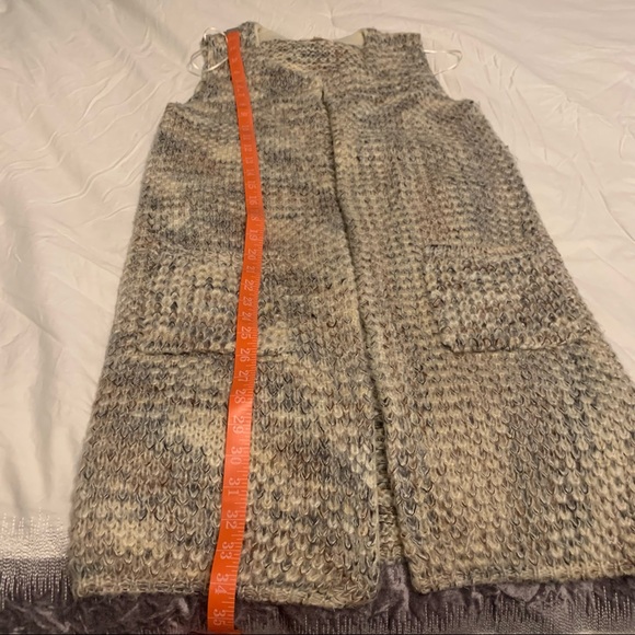 SOLITAIRE long sleeveless cardigan S in beautiful neutrals top hook closure - Picture 13 of 14